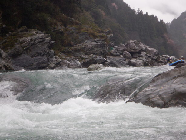 吉野川ラフティング,徳島ラフティング,四国観光,水遊び,思い出,ラフティング