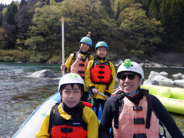 吉野川ラフティング,徳島ラフティング,四国観光,水遊び,思い出,ラフティング